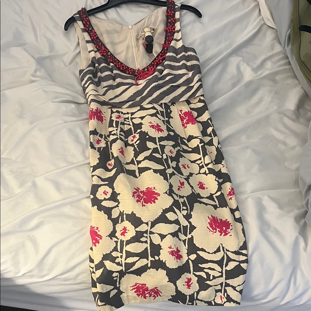 Floral Patterned Sleeveless Dress